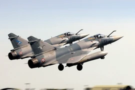 Pháp chuyển giao hai máy bay chiến đấu Mirage cho Ấn Độ