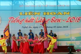 Một tiết mục tham gia Tiếng hát làng Sen 2018. (Ảnh: Bích Huệ/TTXVN) 