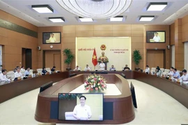 Phiên họp thứ 24 Ủy ban Thường vụ Quốc hội. (Ảnh: Doãn Tấn/TTXVN)
