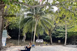Bãi biển San Jhao trên đảo Koh Chang, tỉnh Trat, Thái Lan. (Ảnh: Đỗ Sinh/TTXVN)