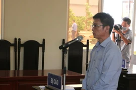 Tòa án Nhân dân tỉnh Bạc Liêu tuyên phạt bị cáo Nguyễn Văn Út 14 năm tù về tội “Lừa đảo chiếm đoạt tài sản,” buộc bị cáo trả cho các bị hại số tiền hơn 2,1 tỷ đồng. (Ảnh: Tuấn Kiệt/TTXVN)