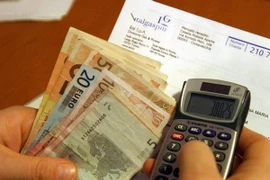 Gần 1/3 dân số Italy lâm vào tình trạng "khủng hoảng hầu bao"