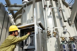 Cháy rừng khiến đường dây 500kV Bắc-Nam mạch 1 gặp sự cố