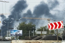 Lãnh đạo Donetsk khẳng định lệnh ngừng bắn bị vi phạm