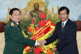 Chúc mừng 65 năm ngày thành lập Quân đội nhân dân Lào