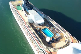 Du thuyền Norwegian Spirit từ trên cao. (Ảnh: Cruises It and Resorts)