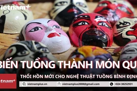 Người "hô biến" những chiếc mặt nạ Tuồng ở Bình Định thành món quà văn hóa