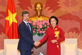 Chủ tịch Quốc hội Nguyễn Thị Kim Ngân tiếp Bộ trưởng Tư pháp Cộng hòa Italia Andrea Orlando sang thăm và làm việc tại Việt Nam. (Ảnh: Doãn Tấn/TTXVN)