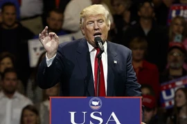 Tỷ phú Donald Trump trong một sự kiện ở Cincinnati (Mỹ) ngày 1/12. (Nguồn: AP/TTXVN)