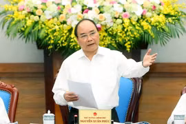 Thủ tướng Nguyễn Xuân Phúc chủ trì Phiên họp Chính phủ thường kỳ tháng 10 năm 2016. (Ảnh: Thống Nhất/TTXVN)