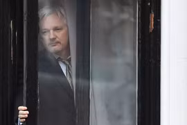 Nhà sáng lập Wikileaks Julian Assange đang tị nạn tại Đại sứ quán Ecuador ở London từ năm 2012. (Nguồn: AFP)
