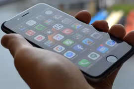 Hai lỗi nghiêm trọng khiến iPhone sụt pin và tắt nguồn đột ngột