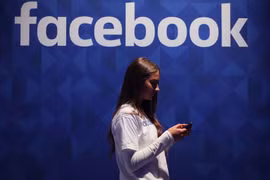 Facebook có số người dùng di động nhiều hơn bất cứ dịch vụ nào