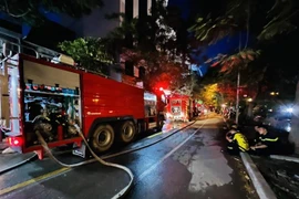 Hiện trường vụ cháy. (Ảnh: Phạm Kiên/TTXVN)