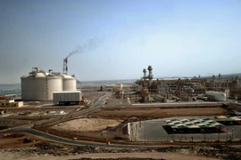 Toàn cảnh nhà máy khí đốt hóa lỏng Balhaf ở Vịnh Aden, Yemen. (Nguồn: AFP/TTXVN)