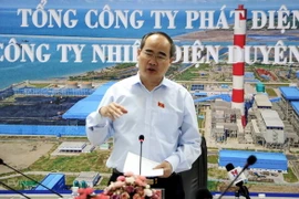 Ông Nguyễn Thiện Nhân phát biểu chỉ đạo tại buổi làm việc ở Nhà máy nhiệt điện Duyên Hải. (Ảnh: Thanh Hòa/TTXVN)