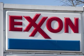 Biển hiệu của Tập đoàn Exxon tại một trạm xăng ở bang Virginia, Mỹ . (Nguồn: AFP/TTXVN)