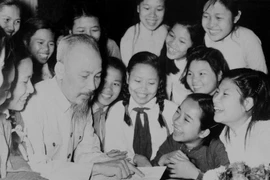 [Mega Story] Lối đi riêng trong hành trình khắc họa chân dung Người