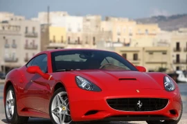 Mẫu xe thay thế Ferrari California xuất hiện vào Xuân tới?