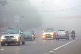 Sương mù xuất hiện dày đặc tại Thành phố Hồ Chí Minh