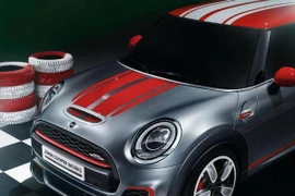 Lộ diện mẫu concept Mini John Cooper Works đời 2015