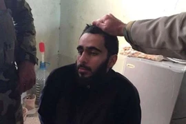 Mohamad Jamal Khweis, đã ra đầu hàng gần thành phố Sinjar của Iraq (Nguồn: MSN)