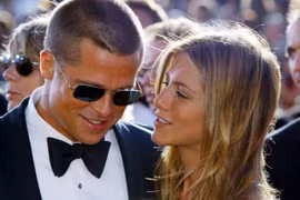 Jennifer Aniston và Brad Pitt từng là bộ đôi vàng của Hollywood. (Nguồn: Mirror)