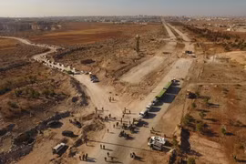 Một chốt kiểm soát của an ninh Syria nằm trên hành lang nhân đạo dọc theo đường Castello. (Nguồn: Sputnik)