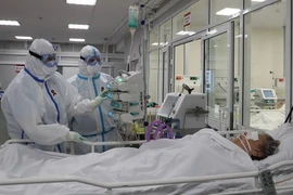 Nguyên nhân dẫn đến tỷ lệ tử vong vì COVID-19 cao tại Nga