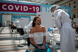 Vaccine được cấp phép ở Nga có hiệu quả với các biến thể virus