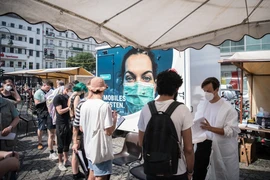 Đức, Slovakia ghi nhận số ca mắc COVID-19 theo ngày cao chưa từng thấy