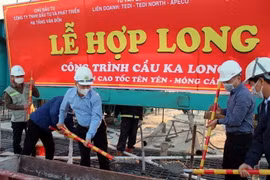 Quảng Ninh: Hợp long cầu Ka Long 2 trên cao tốc Vân Đồn-Móng Cái