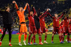 Lewandowski giúp Bayern thắng trận thứ 7 liên tiếp trước Dortmund