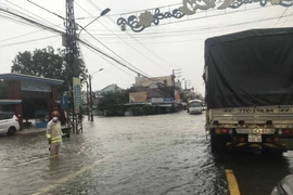 Lũ lớn tại Bình Định, hơn 16.500 căn nhà bị ngập, giao thông chia cắt
