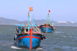 Vươn khơi khai thác xa bờ gắn với bảo vệ nguồn lợi thủy sản