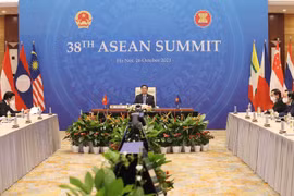 Thủ tướng Phạm Minh Chính tham dự Hội nghị cấp cao ASEAN lần thứ 38 tại điểm cầu Hà Nội. (Ảnh: Dương Giang/TTXVN)