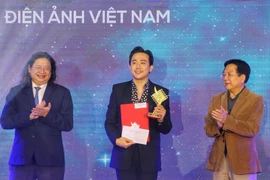 Phim truyện điện ảnh 'Bố già' đoạt giải Cánh diều Vàng năm 2020