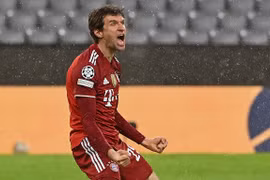 Thomas Mueller lập nên kỳ tích tại đấu trường Champions League