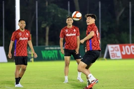 Các cầu thủ U23 Thái Lan tập luyện. (Ảnh: Tuấn Anh/TTXVN)