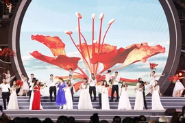 Chương trình nghệ thuật tại Lễ hội Hoa Phượng Đỏ - Hải Phòng 2022. (Ảnh: Doãn Tấn/TTXVN)