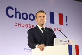 Tổng thống Pháp Emmanuel Macron phát biểu tại một sự kiện ở Pont-a-Mousson, đông bắc nước Pháp ngày 5/11. (Ảnh: AFP/TTXVN)