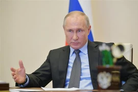Tổng thống Nga Vladimir Putin trong một cuộc họp trực tuyến tại Moskva, Nga ngày 13/4/2020. (Ảnh: THX/ TTXVN)
