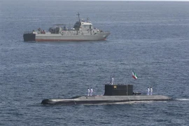 Tàu ngầm của Hải quân Iran tham gia huấn luyện tại Vịnh Oman, ngày 22/2/2019. (Ảnh minh họa: AFP/TTXVN)