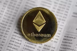 Đồng tiền điện tử ethereum. (Ảnh: AFP/TTXVN)