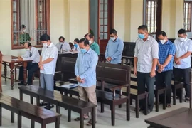 Các bị cáo tại tòa. (Ảnh: TTXVN phát)