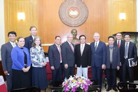 Các đại biểu chụp ảnh chung. (Ảnh: Phương Hoa/TTXVN)