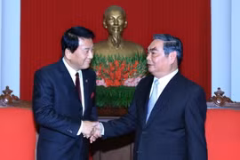Ông Lê Hồng Anh, Ủy viên Bộ Chính trị, Thường trực Ban Bí thư tiếp Đại sứ Sugi Ryotaro.(Ảnh: An Đăng/TTXVN)