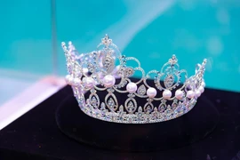 Chiếc vương miện dành cho tân Miss World Việt Nam 2019. (Ảnh: CTV/Vietnam+)