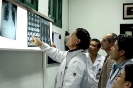 Thành lập 5 đoàn kiểm tra đánh giá chất lượng bệnh viện tuyến TW