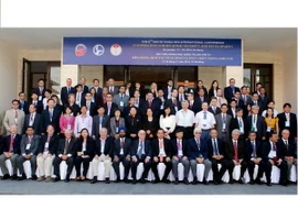 Học giả thảo luận về vấn đề Biển Đông trong quan hệ quốc tế